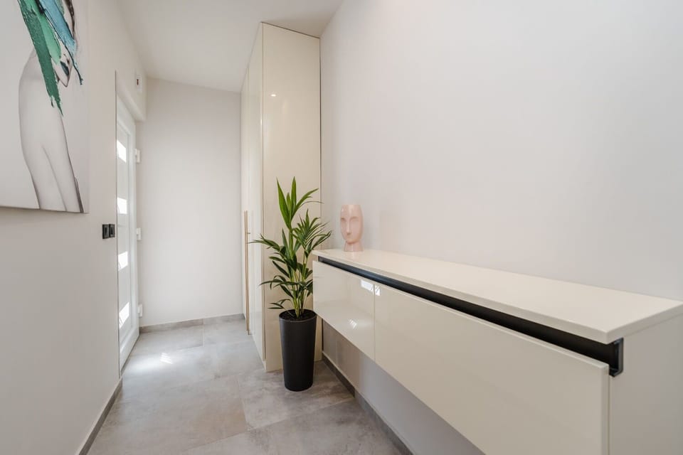House | Hallway