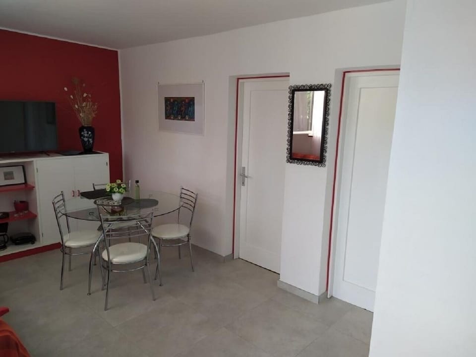 House | Dining
