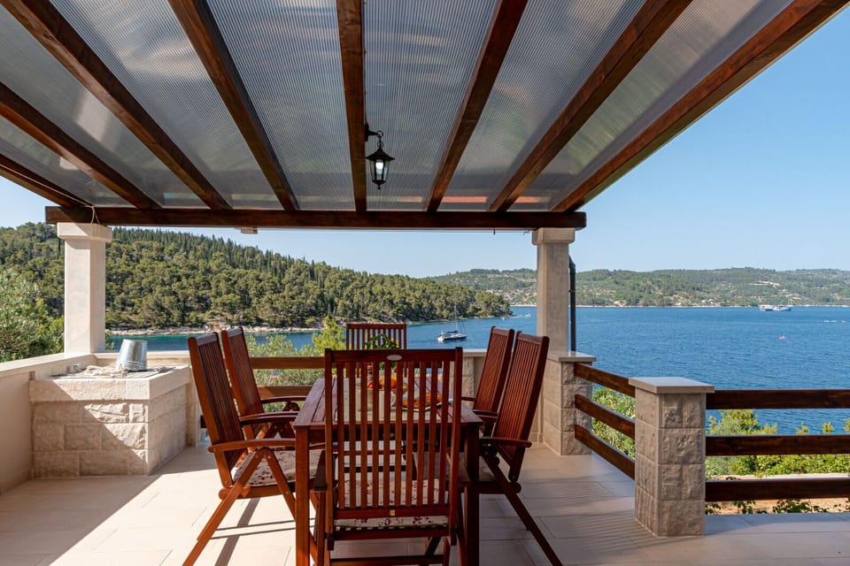 House | Terrace/patio
