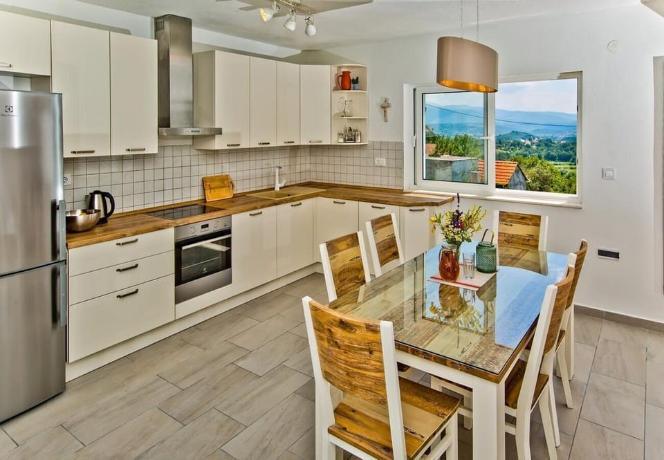 House | Private kitchen