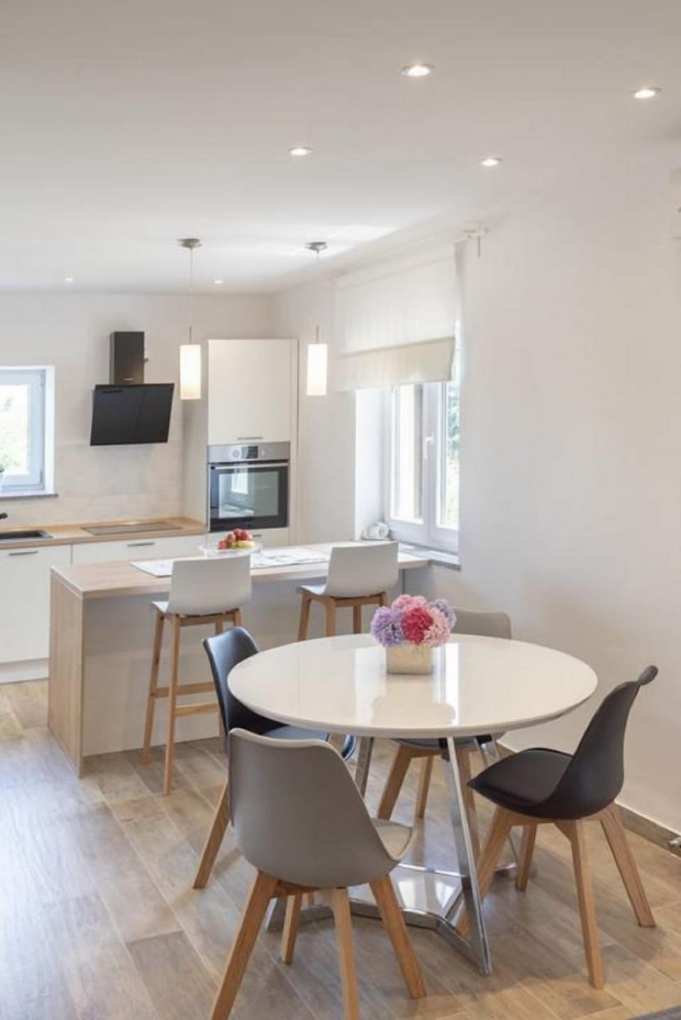 Apartment (A1) | Private kitchen | Fridge, microwave, oven, stovetop
