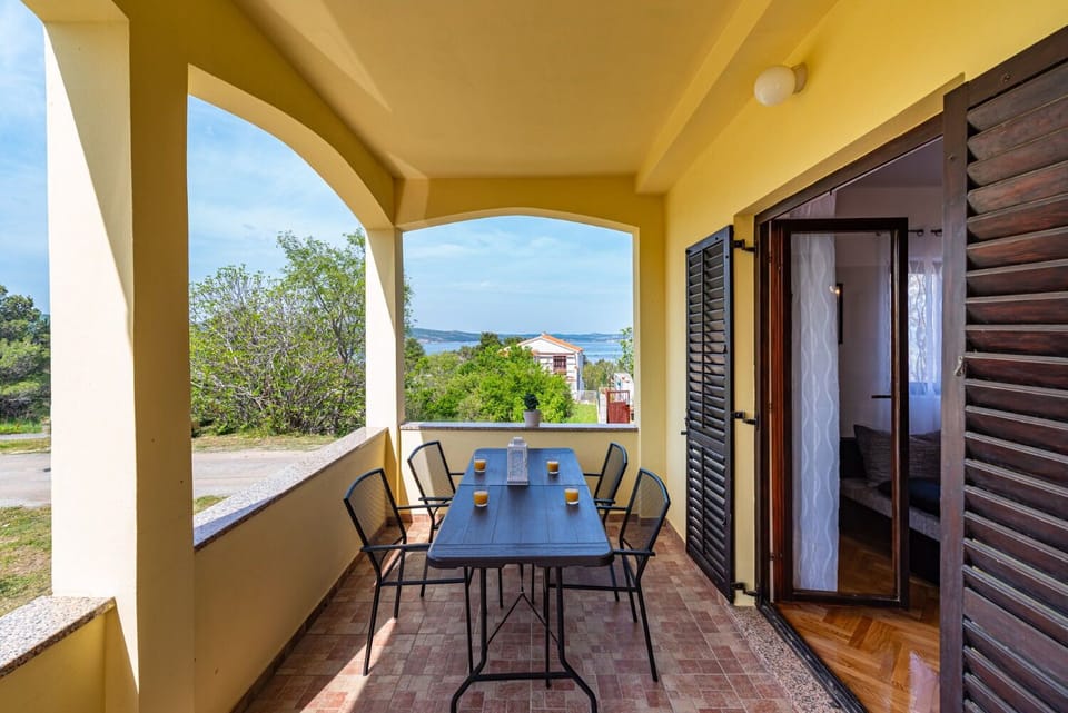 Apartment (A1) | Balcony