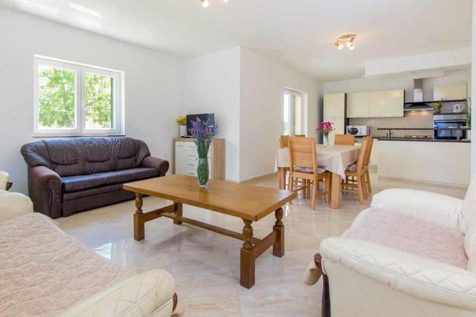 House | Living room