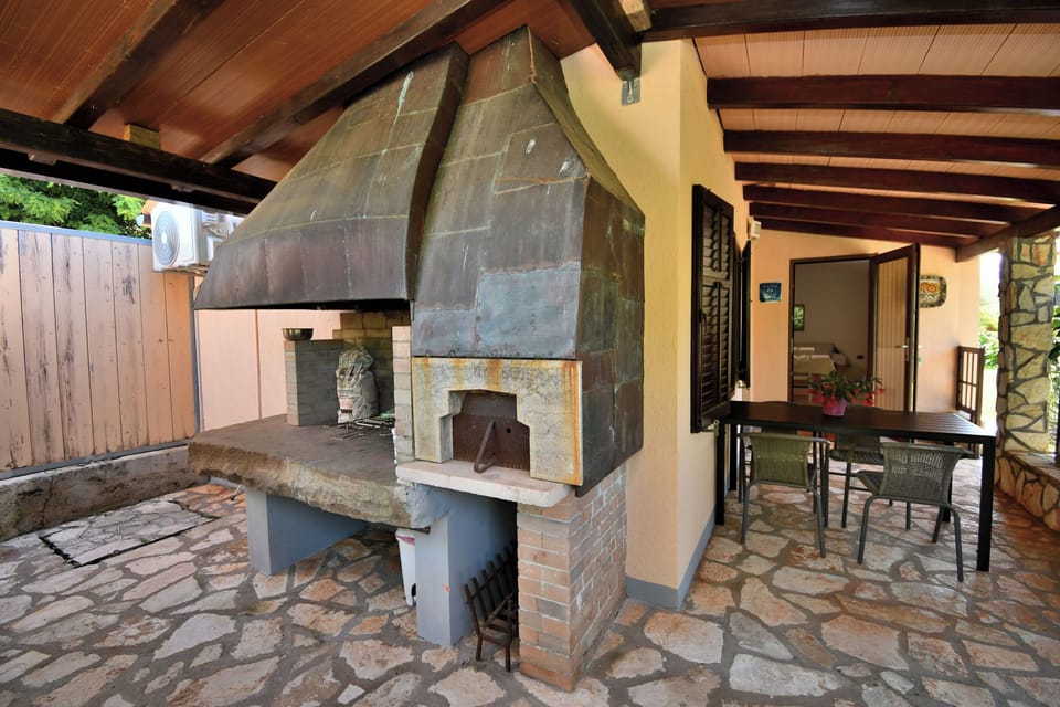 BBQ/picnic area