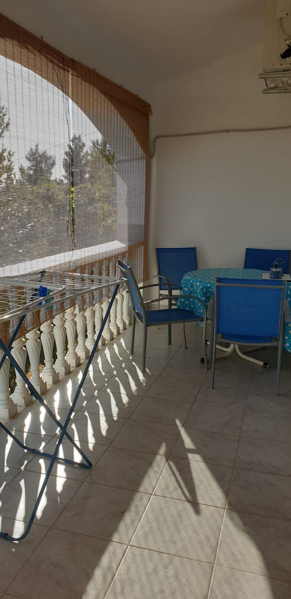 Room (S1) | Balcony