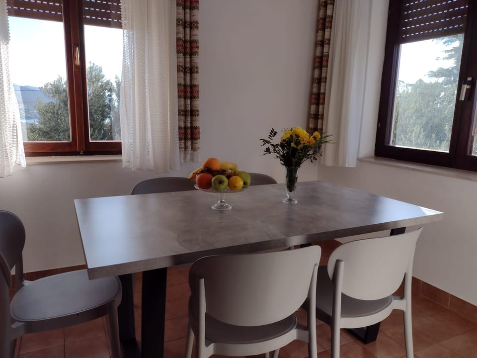Apartment (A1) | Dining