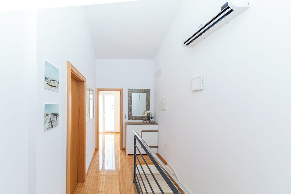 House | Hallway