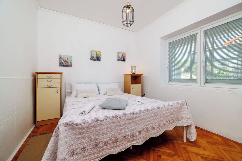 Apartment (A1) | Iron/ironing board, free WiFi