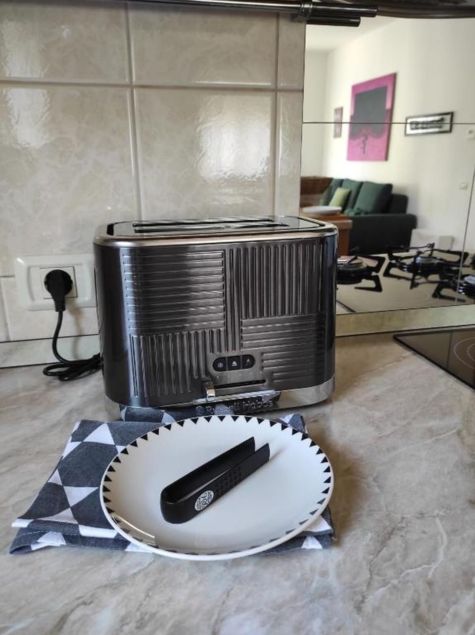 Apartment (A1) | Private kitchen | Fridge, microwave, oven, stovetop