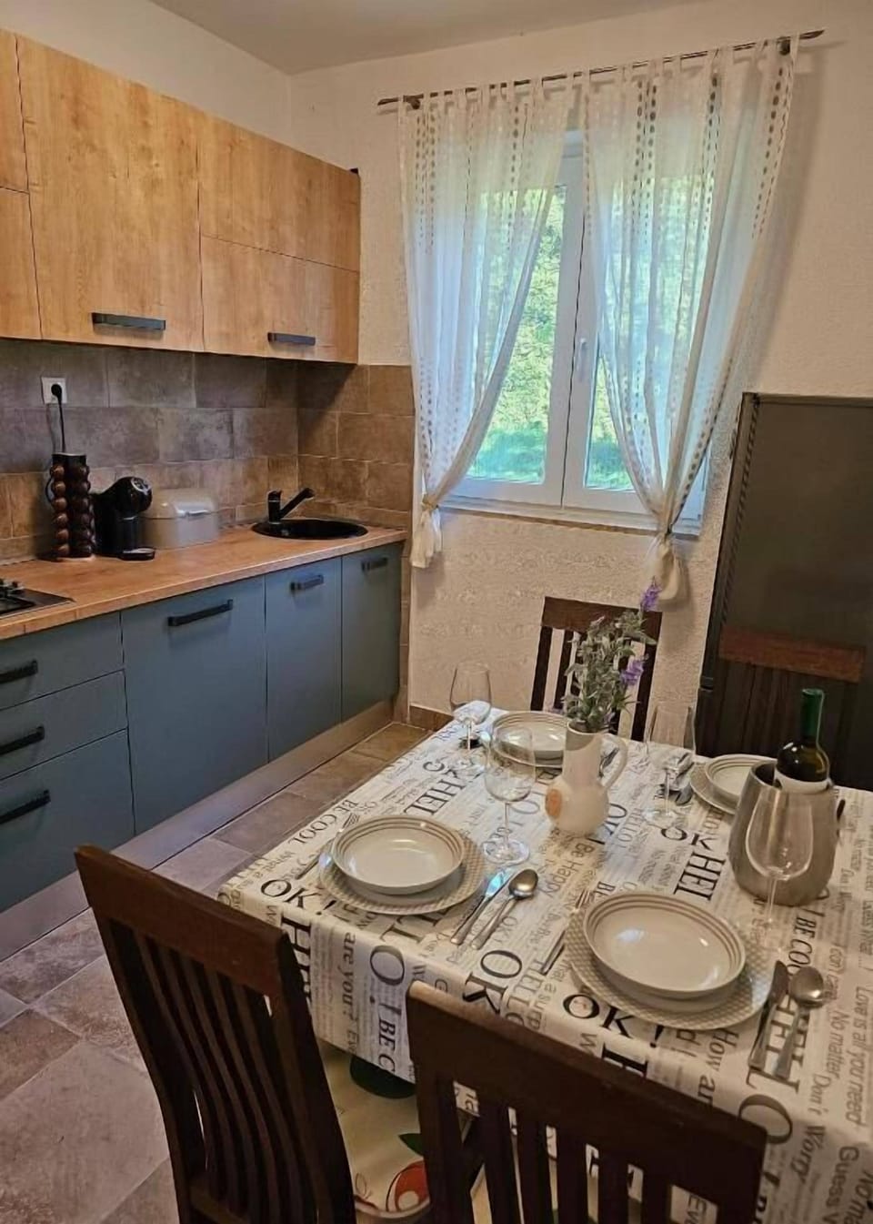 House | Private kitchen | Fridge, oven, stovetop, espresso maker