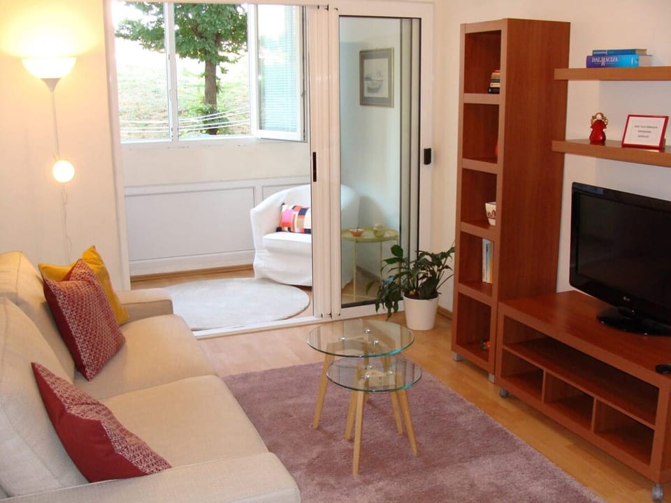 Apartment (A1) | Living area