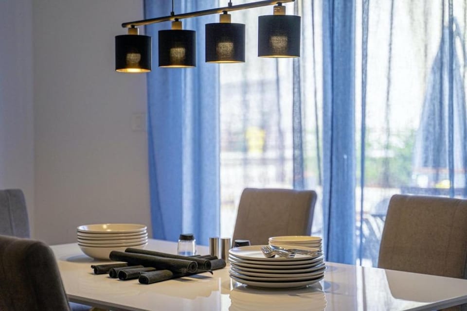 House | Dining