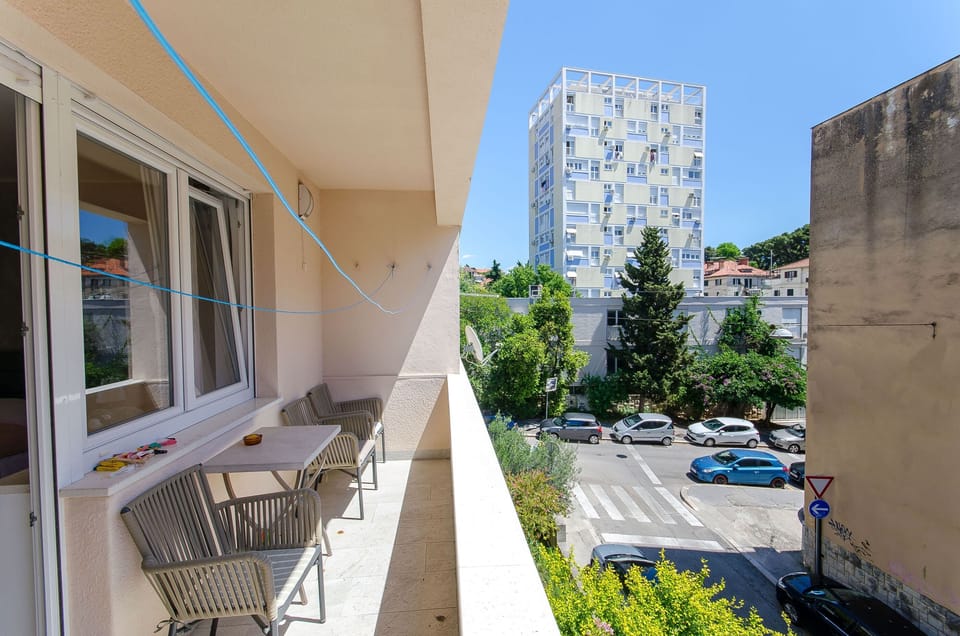 Apartment (A1) | Balcony