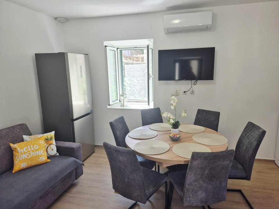House | Living room