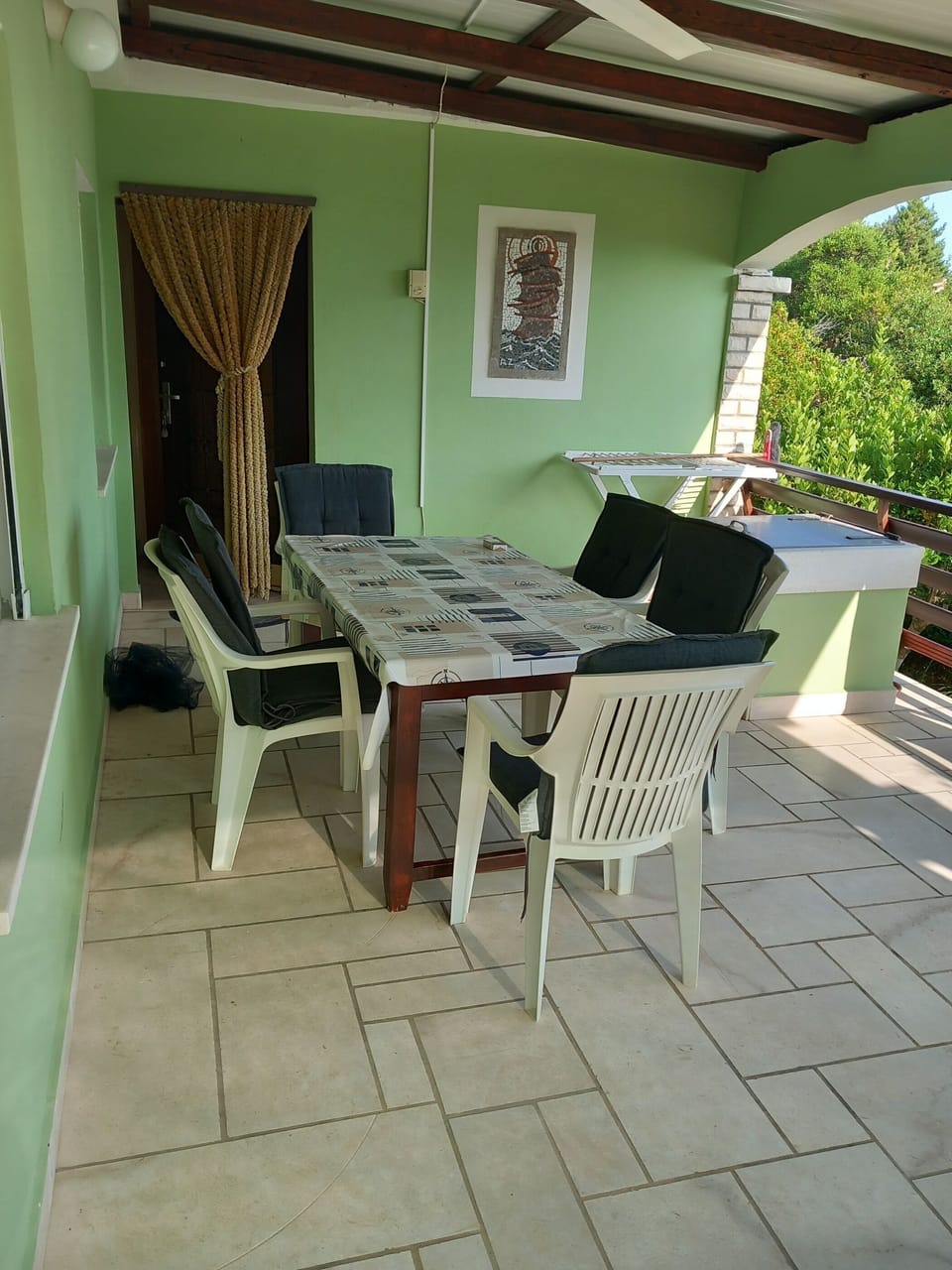 House | Outdoor dining