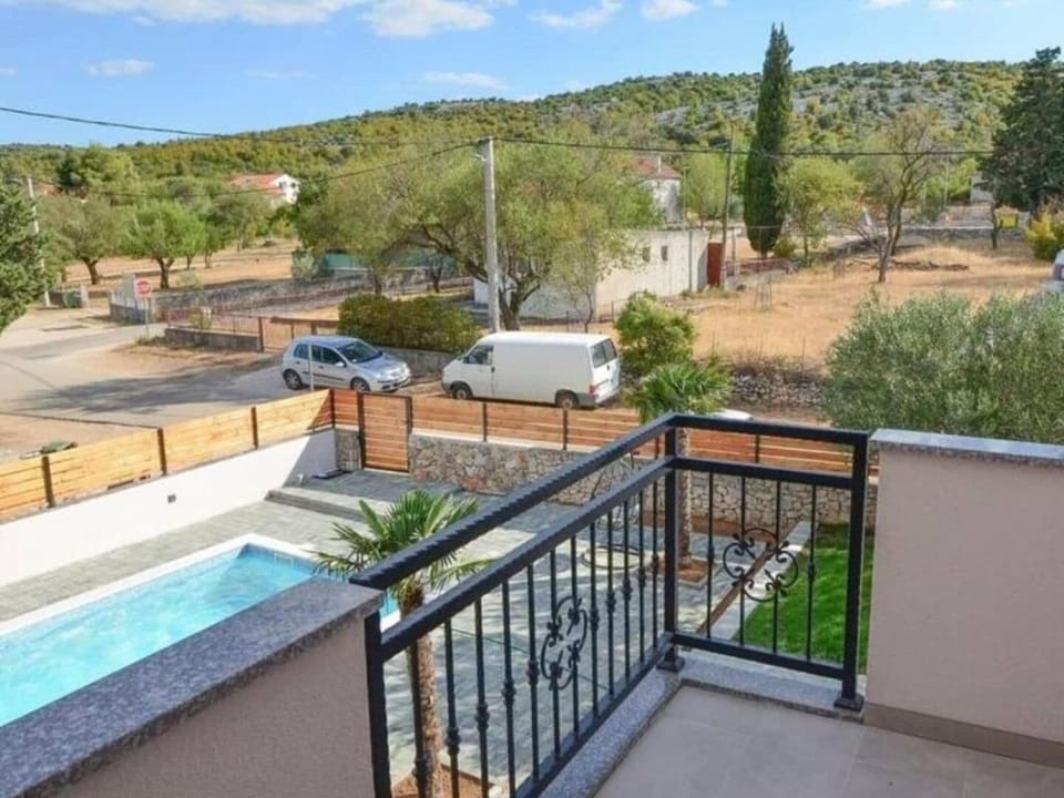 Apartment (A1) | Balcony
