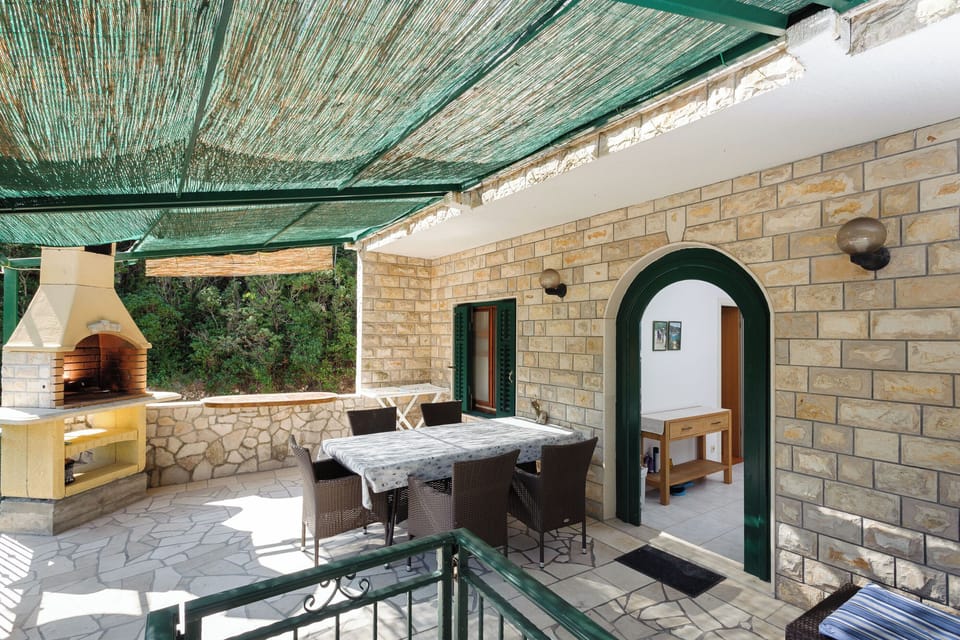 House | Terrace/patio