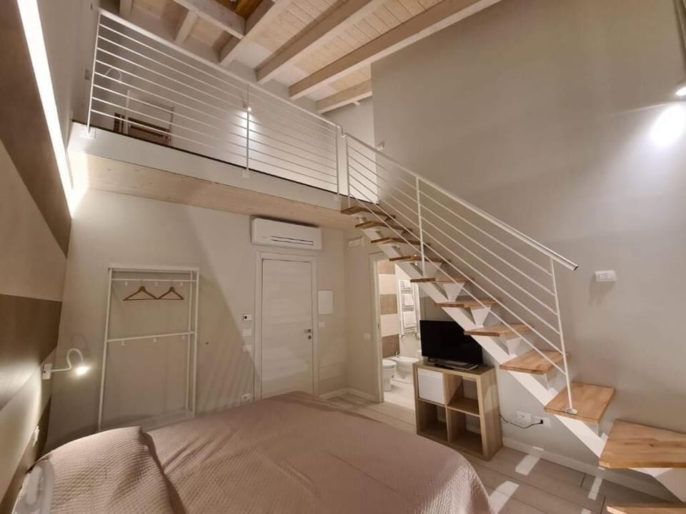 Comfort Double or Twin Room, Courtyard View (2) | Desk, laptop workspace, iron/ironing board, free WiFi