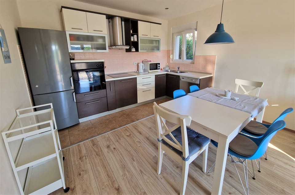 Apartment (A1) | Private kitchen | Espresso maker, fridge, microwave, oven