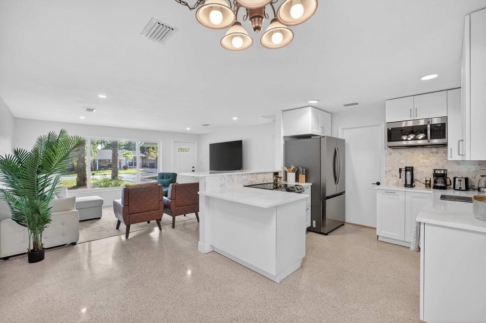 House, Multiple Beds, Pool Access, Garden View (Evergreen Retreat) | Private kitchen