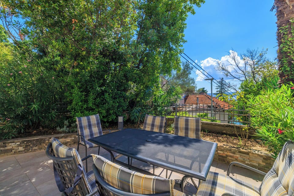 Apartment (A1) | Terrace/patio
