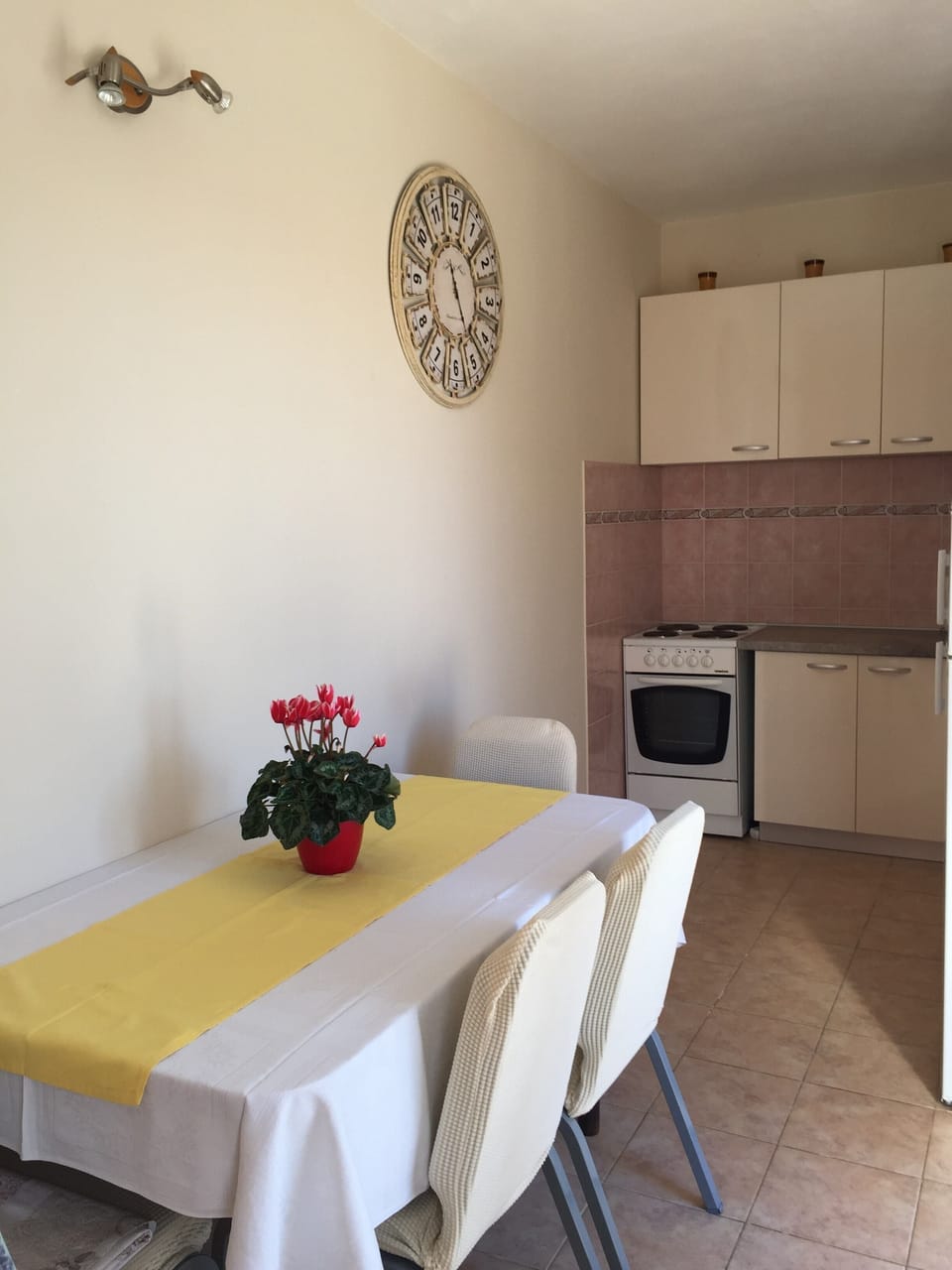 Apartment (A1) | Private kitchen | Fridge, oven, stovetop, espresso maker