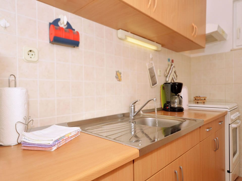 Apartment (A1) | Private kitchen | Fridge, oven, stovetop, espresso maker