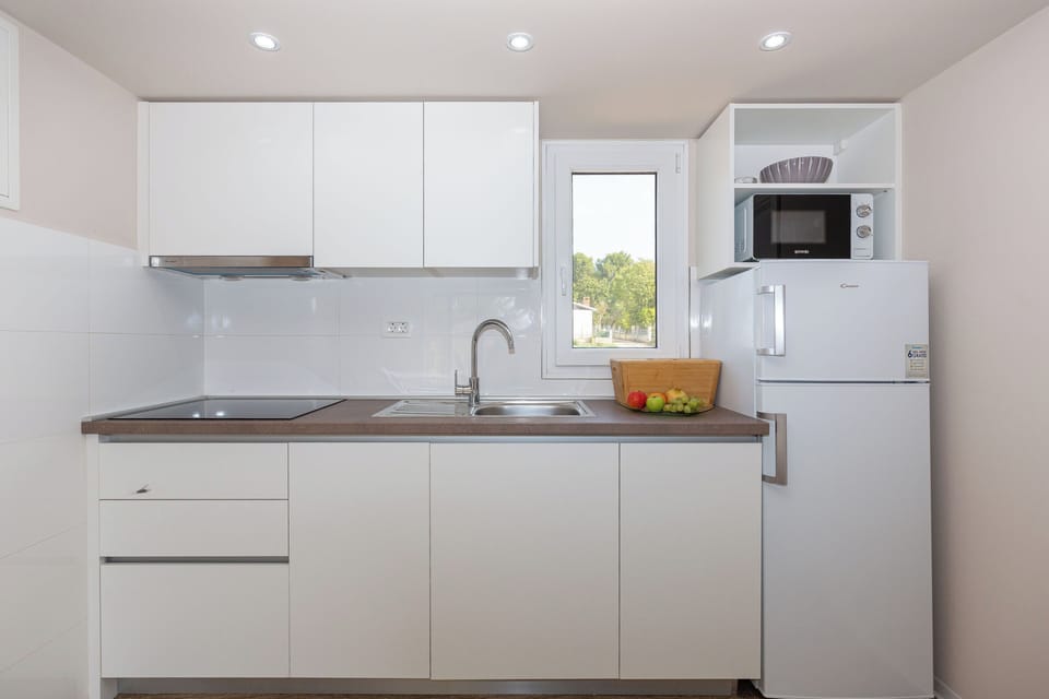 House | Private kitchen | Fridge, microwave, stovetop, dishwasher