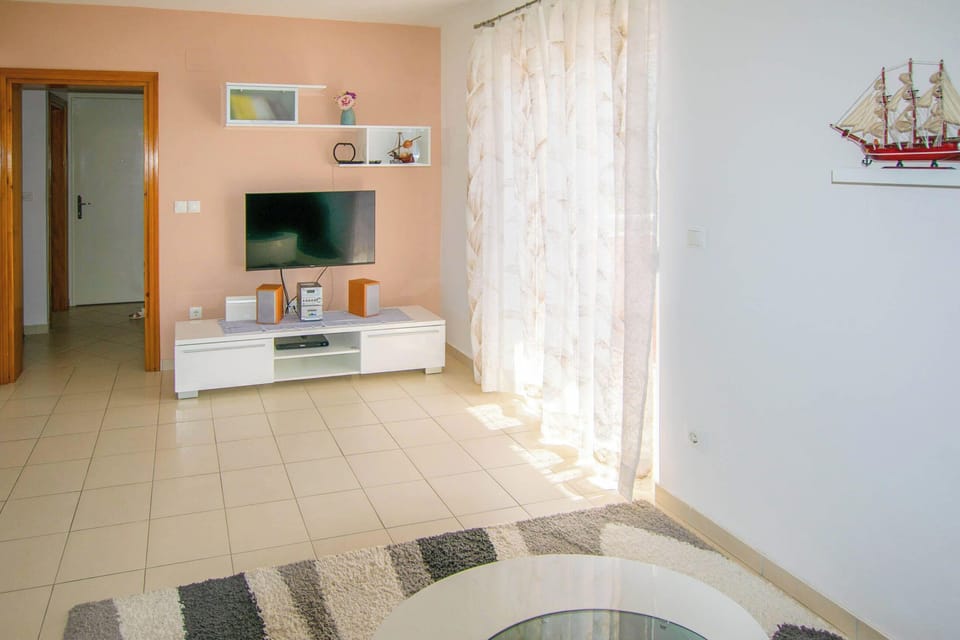 Apartment (A1) | Living room | DVD player