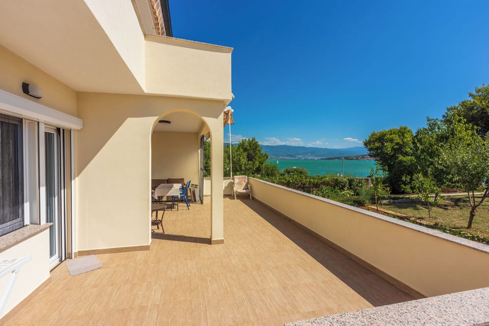 Apartment (A1) | Water view