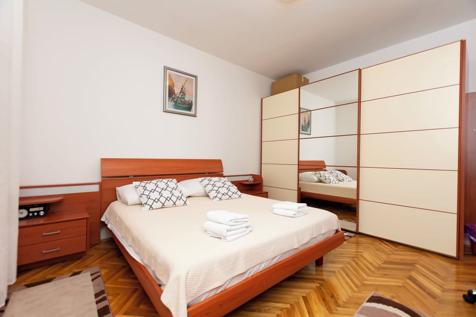 Apartment (A1) | Iron/ironing board, free WiFi