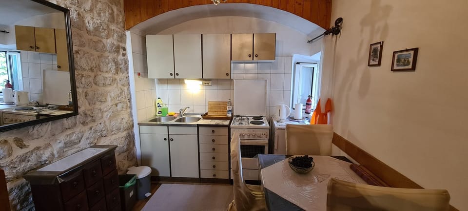 House | Private kitchen