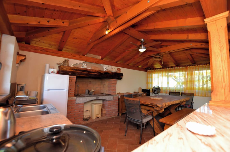 BBQ/picnic area