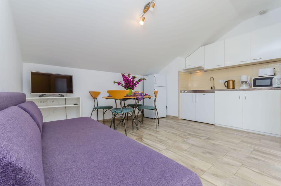 Apartment (A1) | Living room