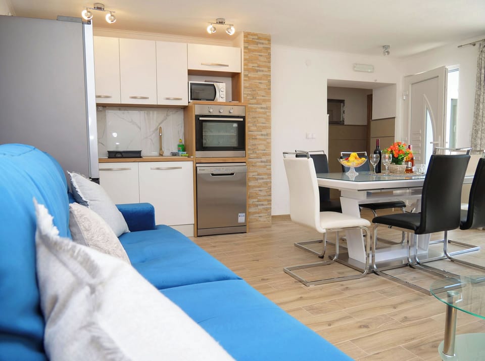 Apartment (K1) | Living room