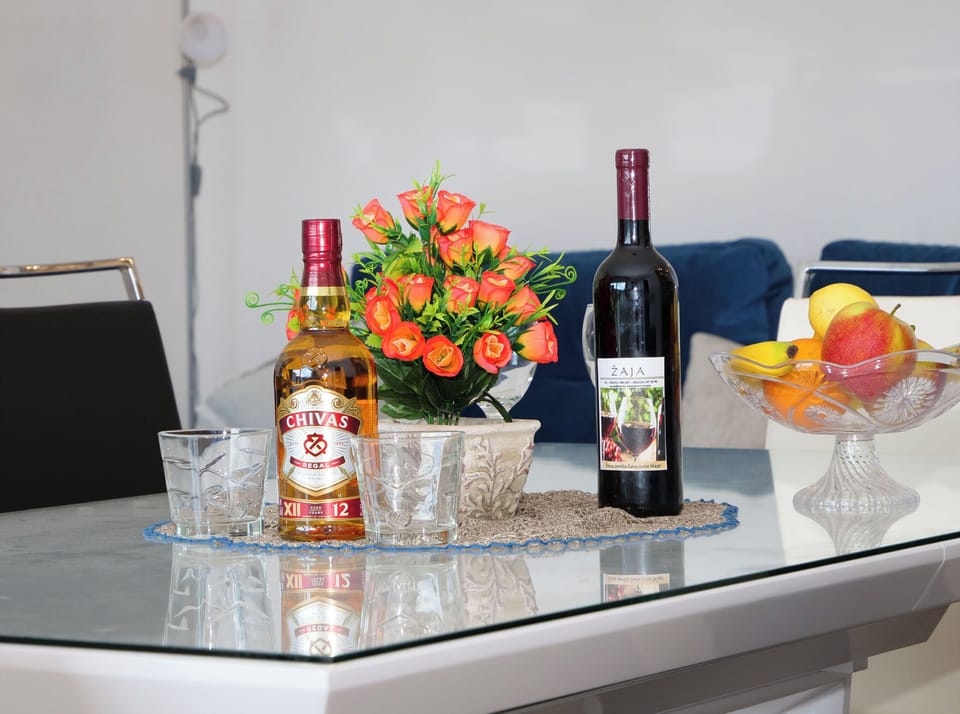 Apartment (K1) | Dining