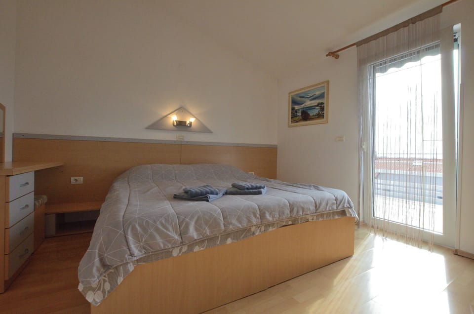 Apartment (A1) | Iron/ironing board, WiFi (free)