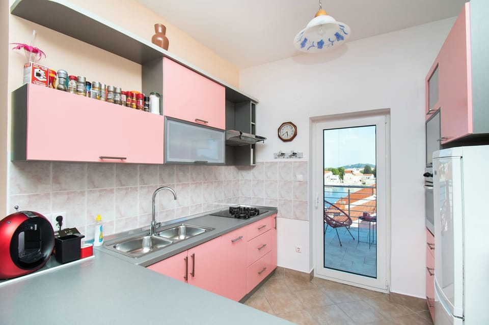 Apartment (A1) | Private kitchen | Espresso maker, fridge, microwave, oven