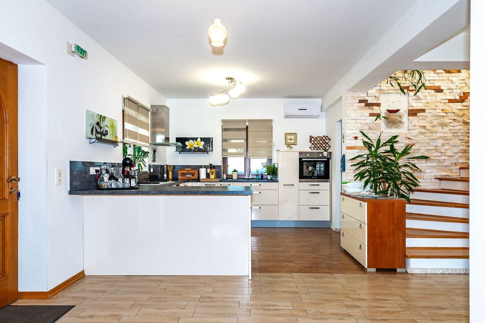 Villa | Hallway