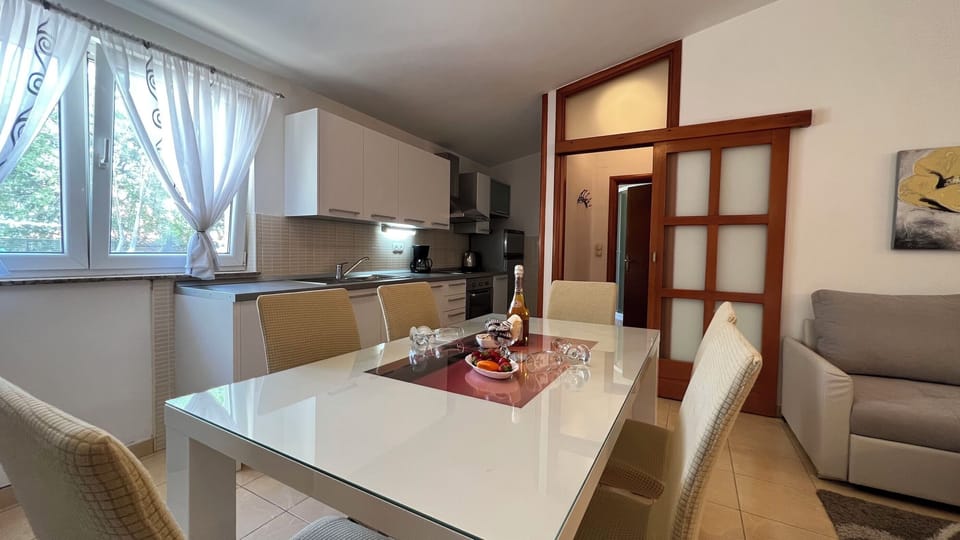 House | Private kitchen | Espresso maker, fridge, microwave, oven