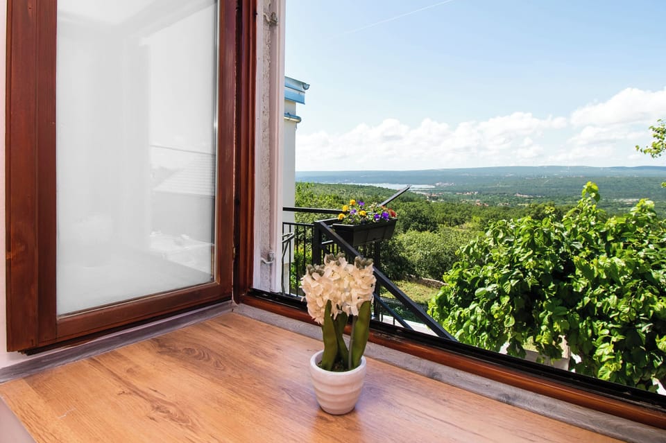 House | Water view