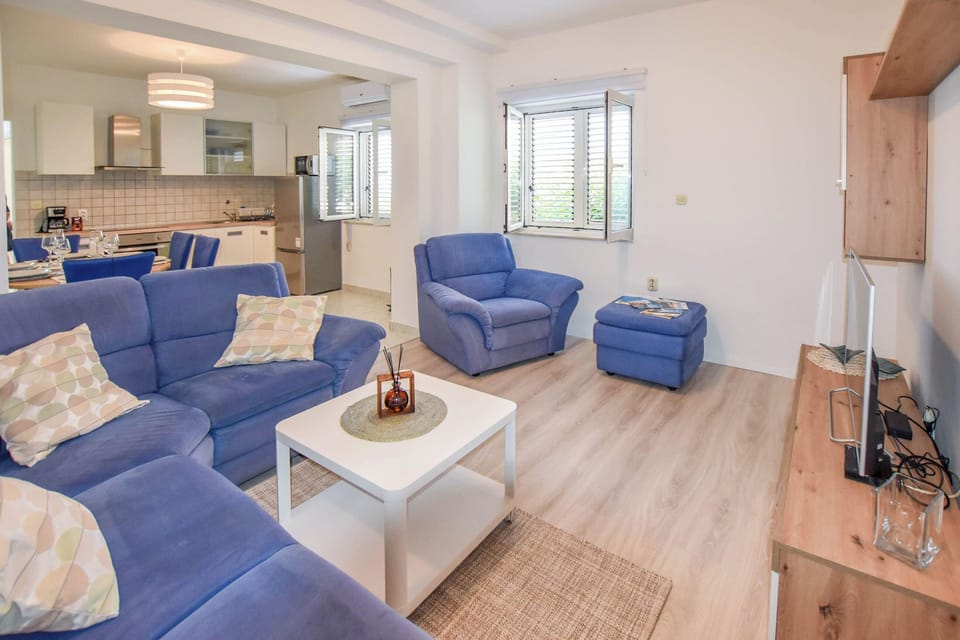 Apartment (A1) | Living room