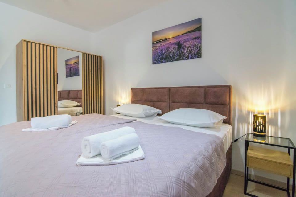 Villa | In-room safe, iron/ironing board, free WiFi