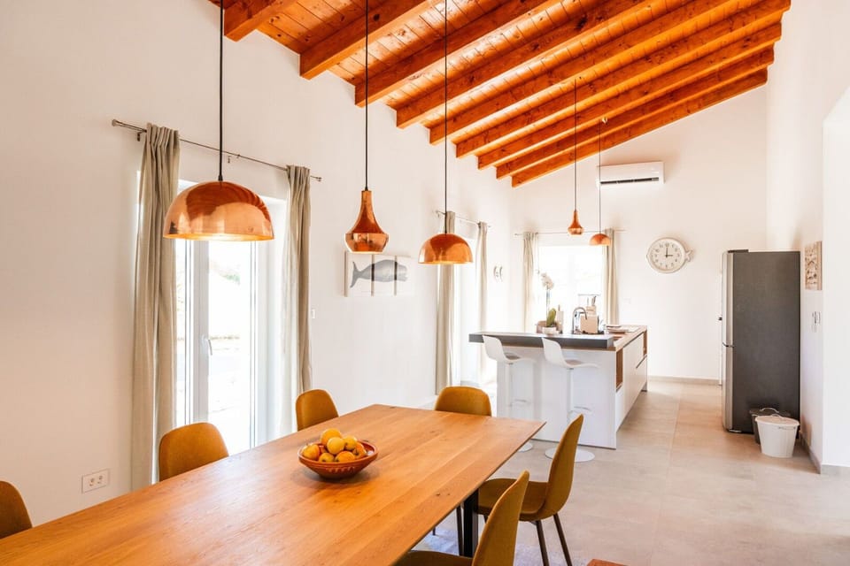 Villa | Dining
