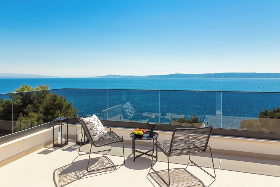 Villa | Water view