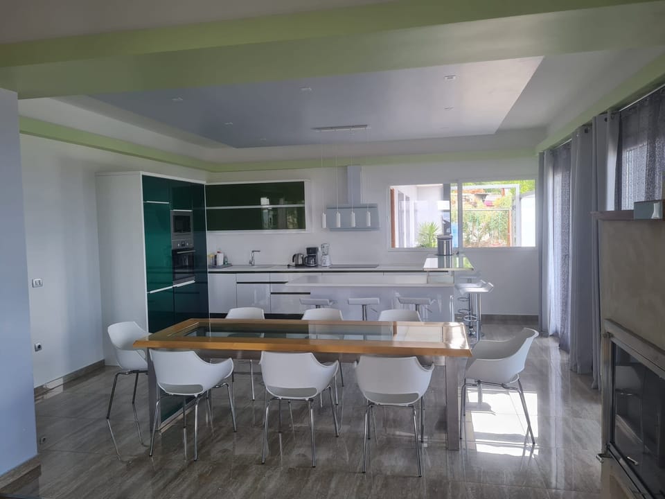 Villa | Private kitchen | Fridge, microwave, oven, stovetop