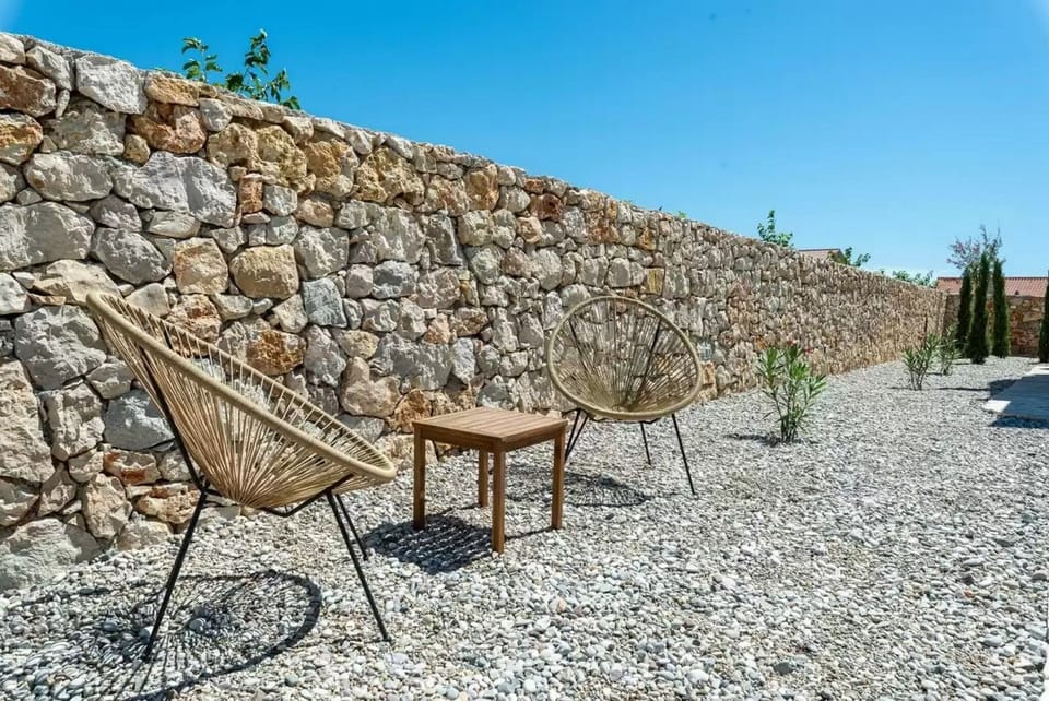 Villa | Iron/ironing board, free WiFi