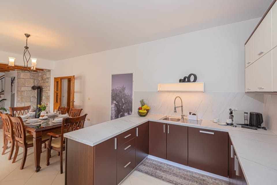 Villa | Private kitchen | Fridge, microwave, oven, stovetop