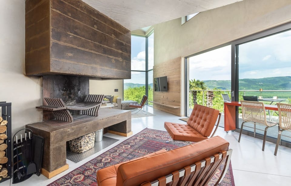 Villa | Living room | Fireplace