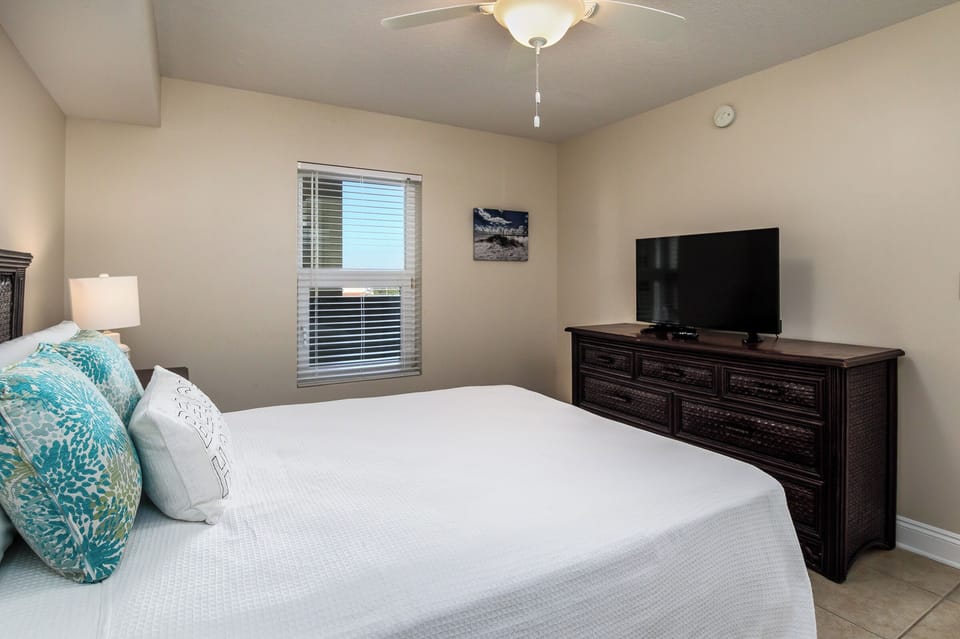Condo (Sea Dunes 402 - Sunny Dolphin) | 3 bedrooms, WiFi (surcharge)